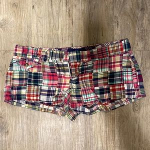Woman’s shorts — American Eagle Outfitters, size 6.
